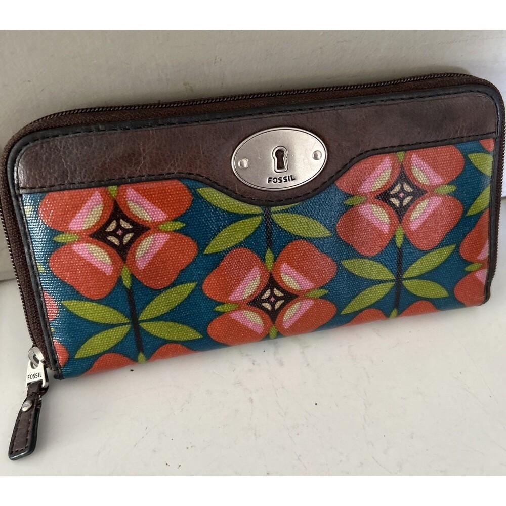 Fossil multi-Color Key-Per Wallet Clutch Key-Per